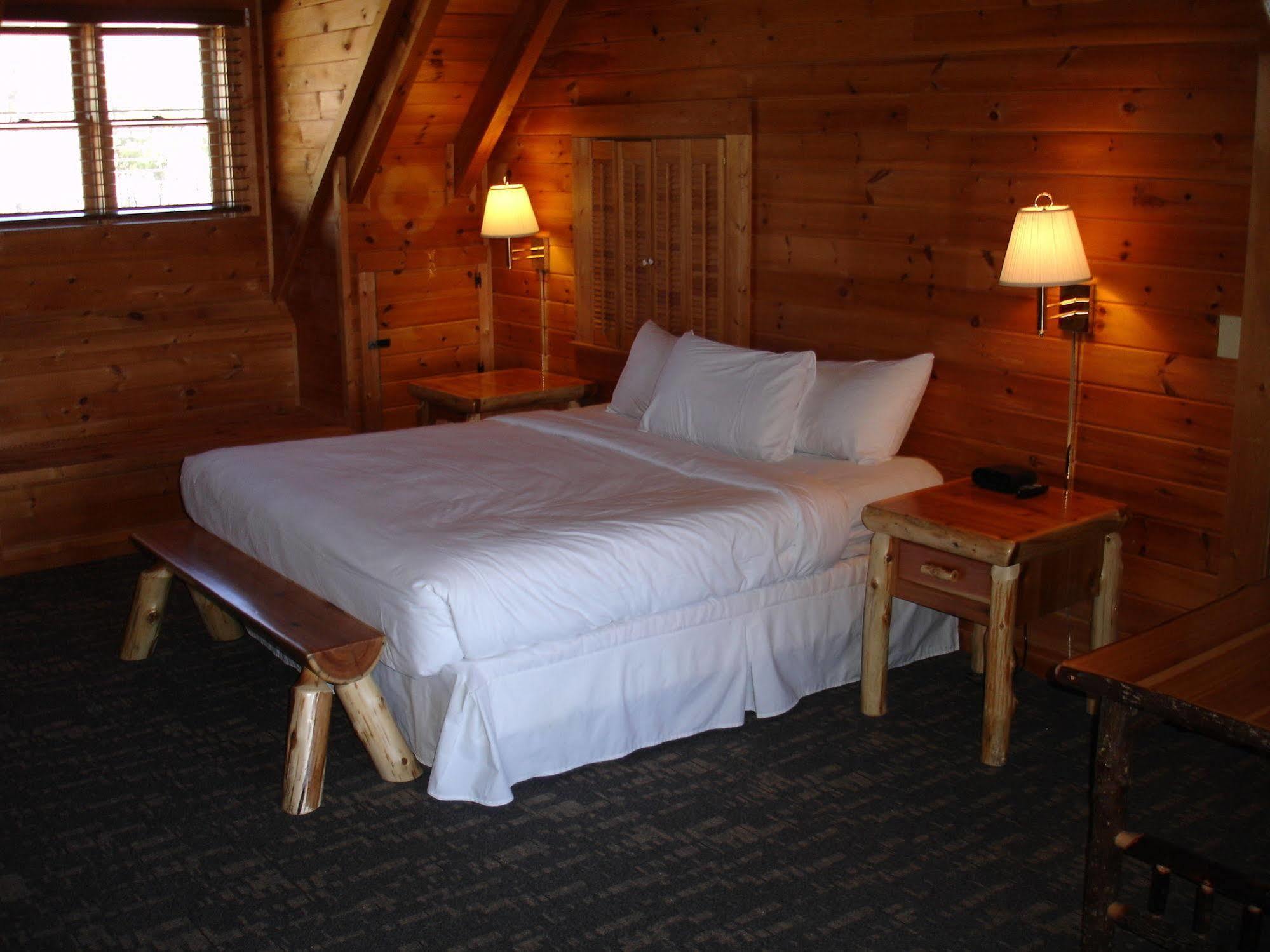 Mountain Top Inn And Resort Warm Springs エクステリア 写真