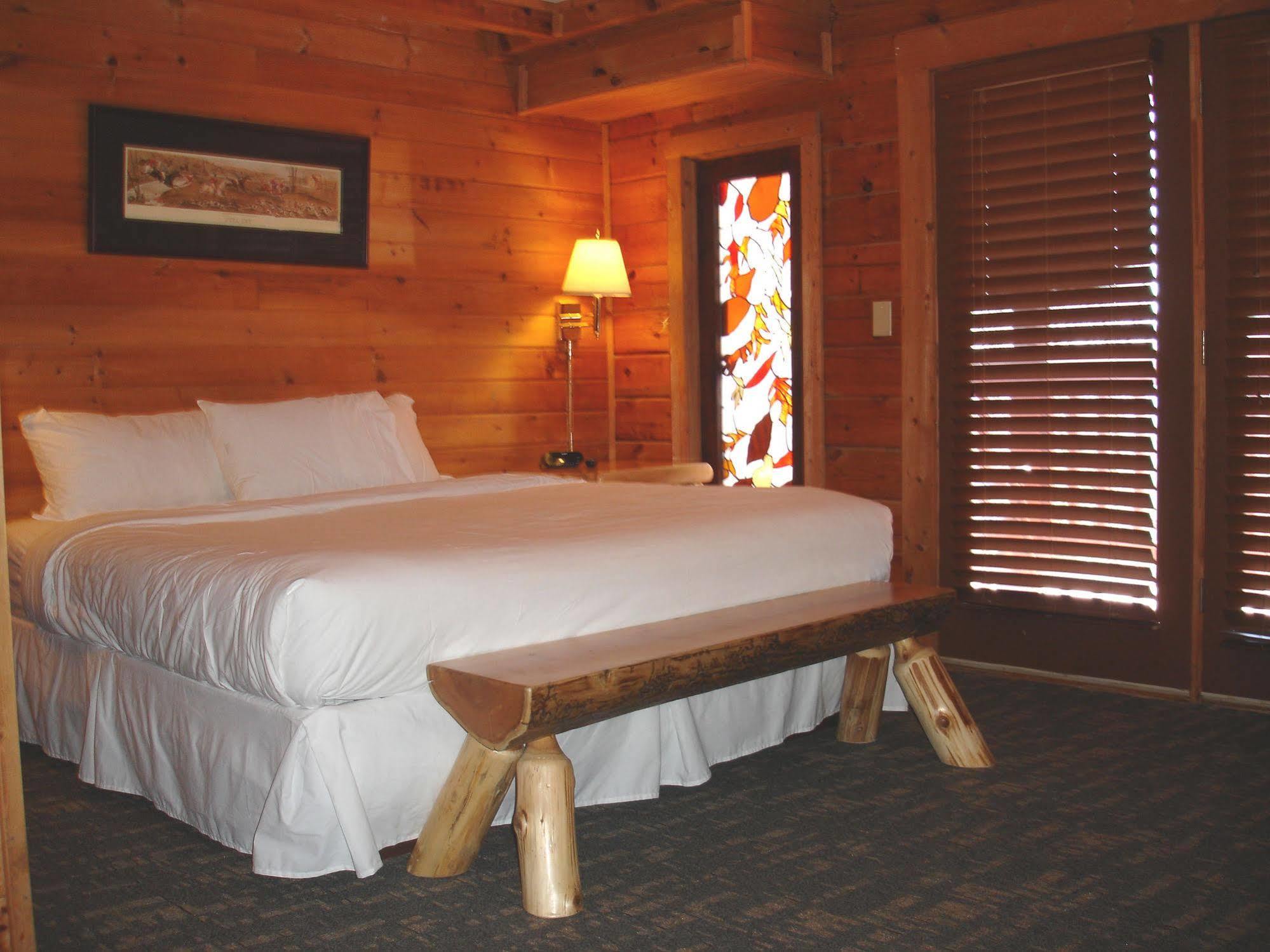 Mountain Top Inn And Resort Warm Springs エクステリア 写真