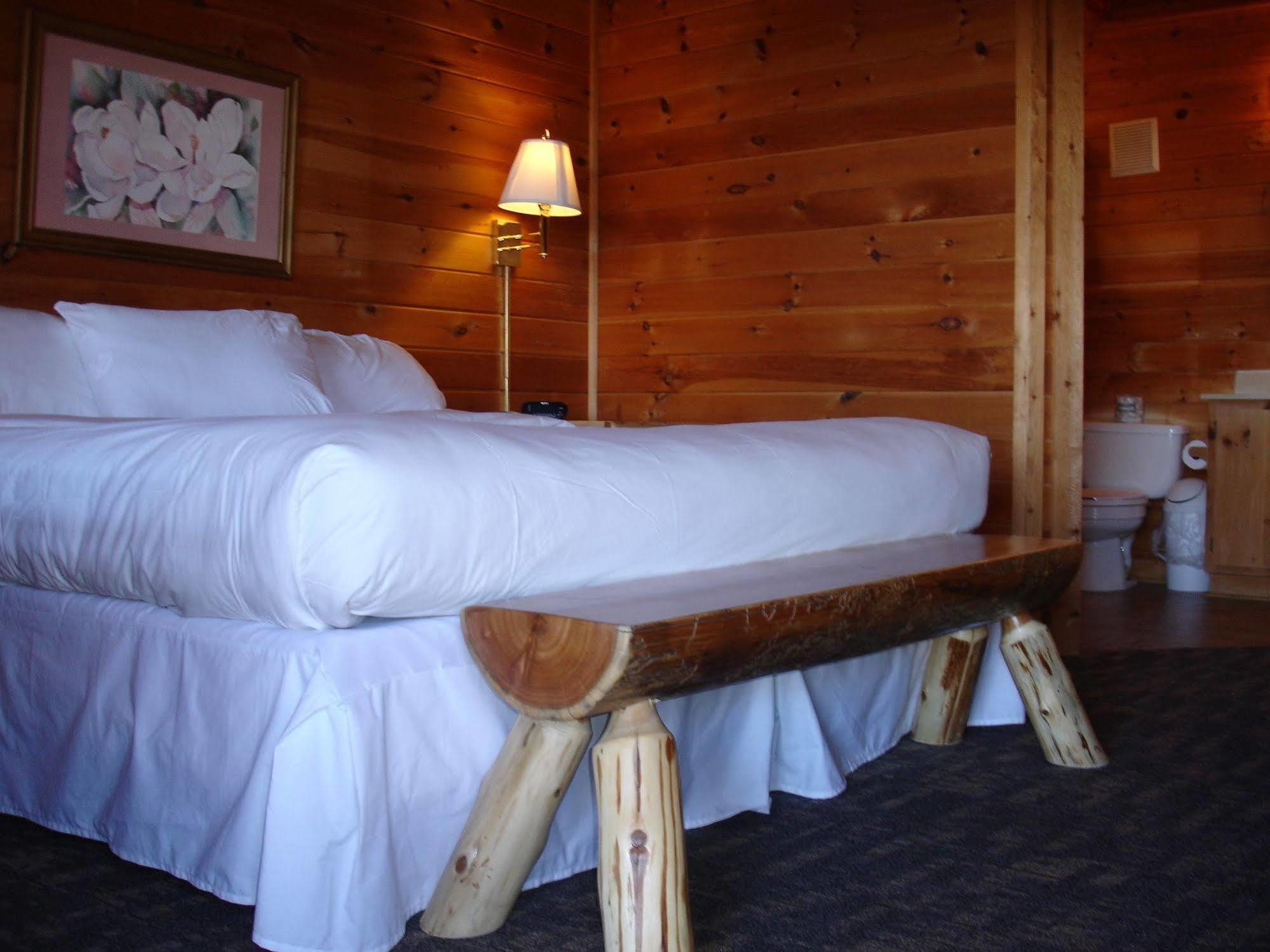 Mountain Top Inn And Resort Warm Springs エクステリア 写真